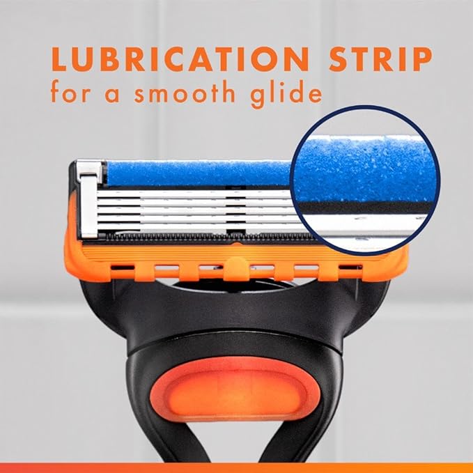 Gillette Fusion5 Razor for Men, 1 Gillette Razor Handle, 5 Razor Blade Refills, with Lubrastrip, for a Close Shave