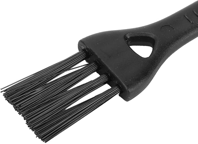 Electric Shaver Cleaning Brush with PP Handle, Nylon bristles, Portable Shaver Cleaning Tool Suitable for Home and Computer use.