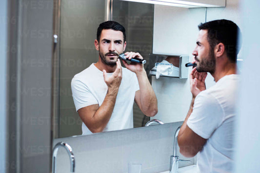Foil vs Rotary Electric Shavers: Which One Is Right for Your Beard?  (It’s not about better. It’s about better for you.)
