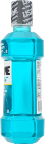 Listerine Cool Mint Antiseptic Mouthwash, Daily Oral Rinse Kills 99% of Germs that Cause Bad Breath, Plaque and Gingivitis for a Fresher, Cleaner Mouth, Cool Mint Flavor, 1.5 L (Pack of 2)