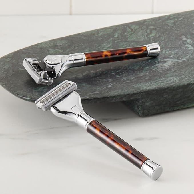Cremo Astonishingly Superior Tortoise Shell (Horn) Razor Kit (Packaging May Vary)