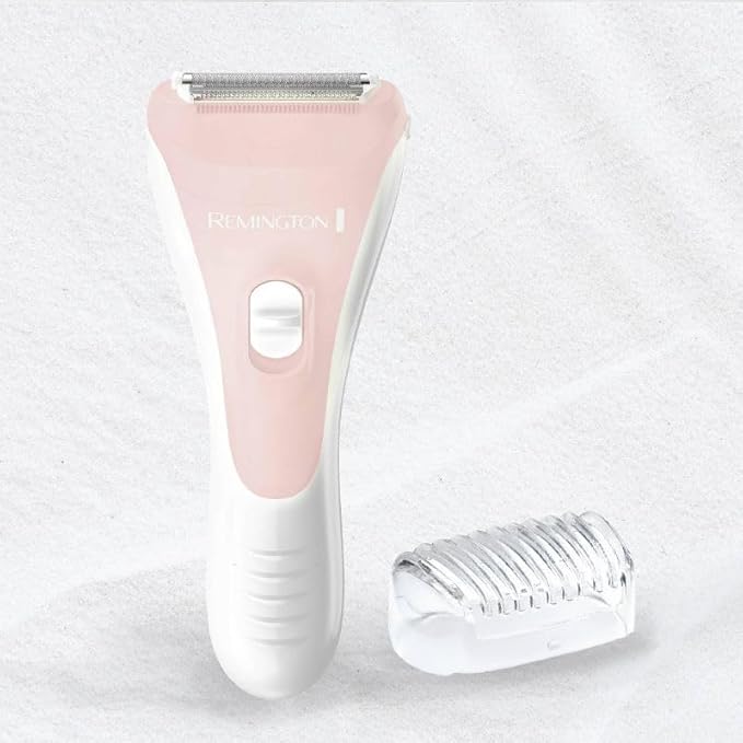 Remington WDF4825 Smooth & Silky® 3 Blade Cordless Shaver