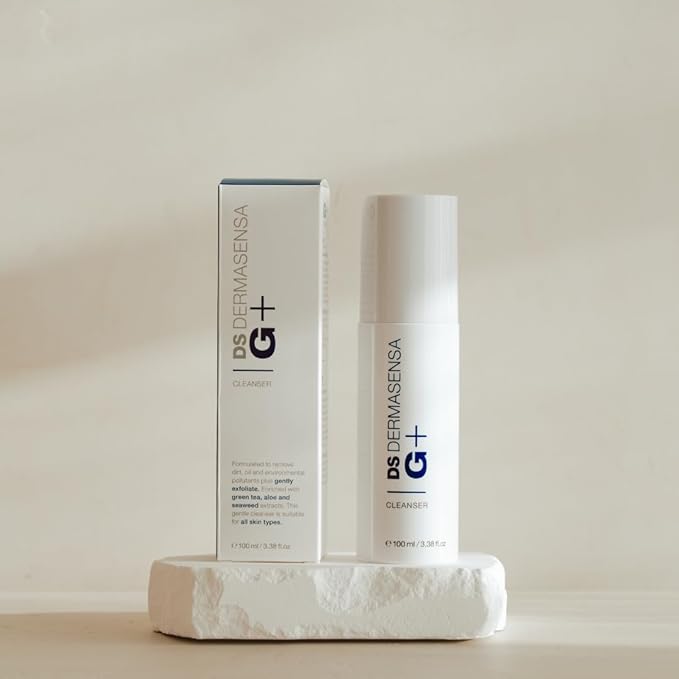 Glycolic Acid Face Cleanser - 3% Glycolic Acid - 100ml - Gentle Exfoliation - Suitable for All Skin Types - Enriched with Green Tea, Aloe Vera and Seaweed Extracts