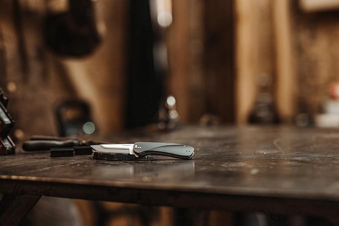 OUTDOOR EDGE RAZOR VX1 | Replaceable Blade EDC Folding Pocket Knife | 3" Stainless Blade, Gray Anodized Aluminum Handle, Reversible Pocket Clip | Outdoor, Camping, Survival, Utility