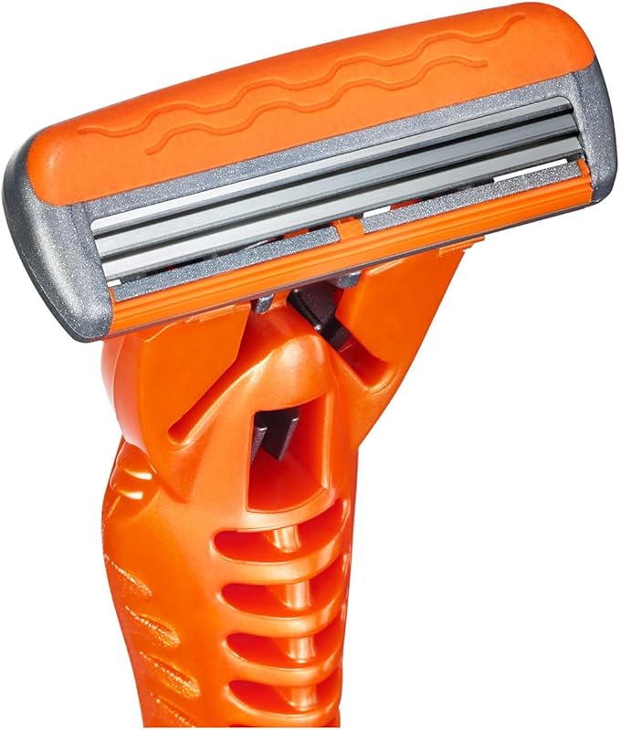 Bic 3 Hybrid Men's Triple-Blade Razors, Pack with 1 Handle + 6 Refills - Lubricating Strip with 3 Blades and Pivoting Head for a Smooth, Precise Shave
