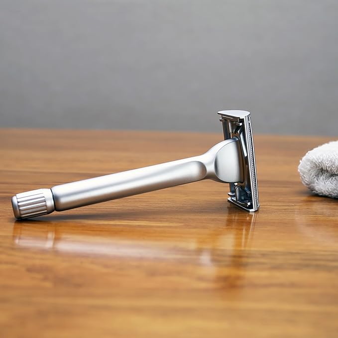 Double Edge Safety Razor for Men - Smooth Reusable Single Blade Shaver with 10 Stainless Steel Blades, Butterfly Open Solid Alloy Metal Shaving Razor & Grooming Kit,Unique Gift for Him
