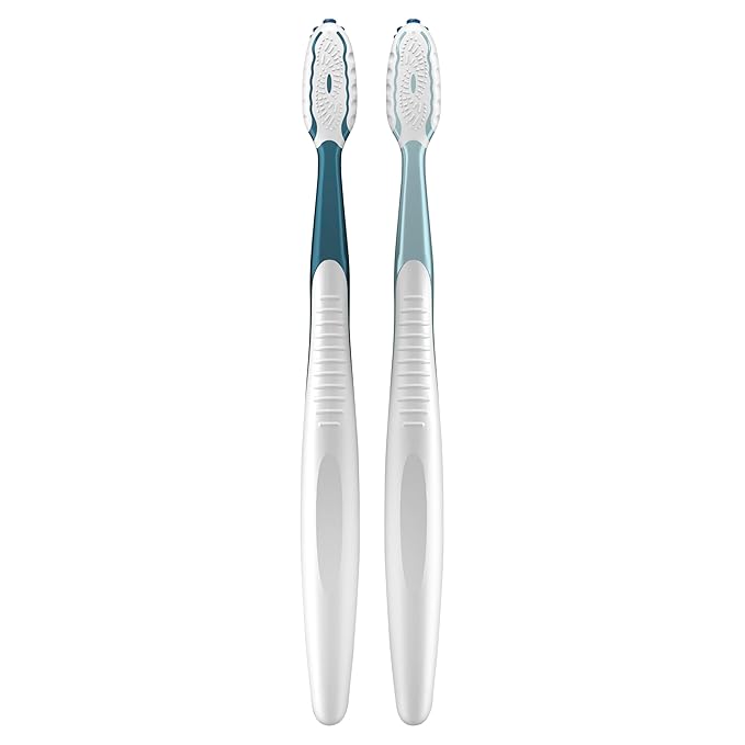 Oral-B Pro Health CrossAction Plaque Removal toothbrushes, 2 Count Toothbrush Soft, Deep Reach in Tight Spaces, Tongue Scraper Tooth Brush, Plaque Fighter, Gentle on Teeth, Gum stimulators