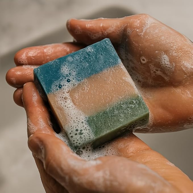 K'an Artisanal Handmade Soaps (Máak Men’s Charcoal Soap Bar)