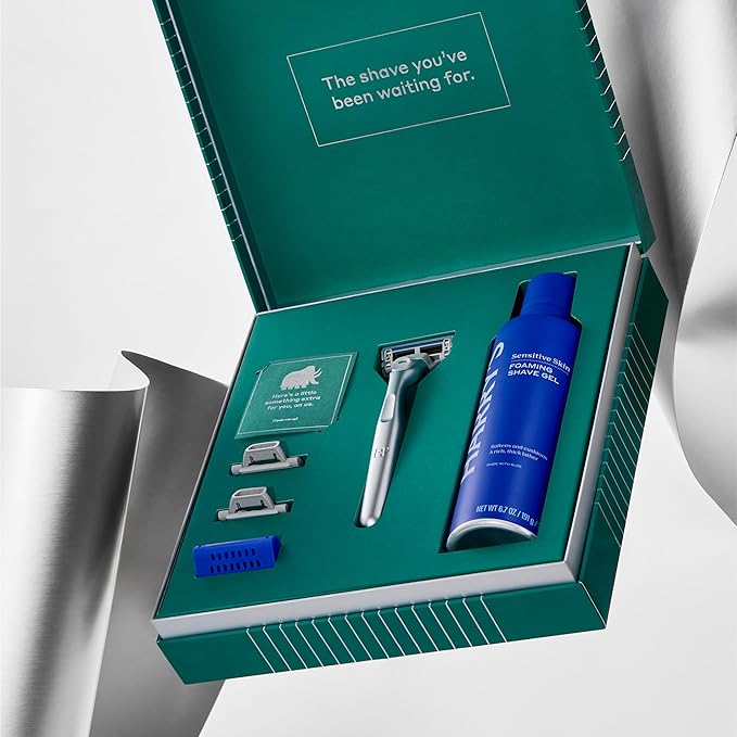 Harry's Plus Men's Father's Day Gift Set with Shaving Razor, 3 Blade Refill Cartridges, 6.7 FL OZ Foaming Shave Gel, Shaving Kit for Men