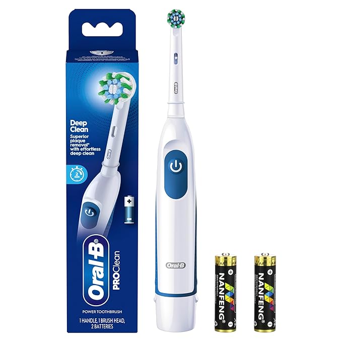 Oral-B Pro 100 3D White, Battery Toothbrush, White