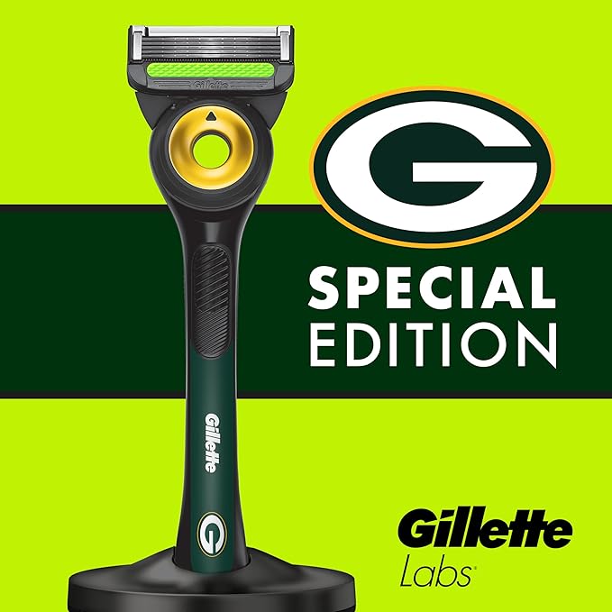 Gillette Labs Special NFL Packers Edition Shaving Razor for Men - 1 Handle, 4 Razor Blade Refills & Magnetic Stand, Holiday Gifts for Men, GilletteLabs with Exfoliating Bar
