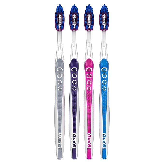 Oral-B 3D White Deep Stain Remover toothbrushes,Toothbrush Soft,Removes 90% of Surface Stains,whitens Teeth,deep Reach,removes Plaque and Stains Tooth Brush,4 Count (Pack of 2)