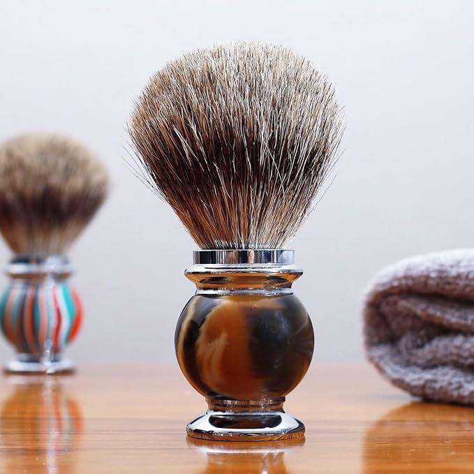 Professional Men's Shaving Brush Natural Pure Badger Hair Bristle Knot for Husband Father Brother Boyfriend Barber Grade Daily Grooming Tool Gift (Brown Brush)