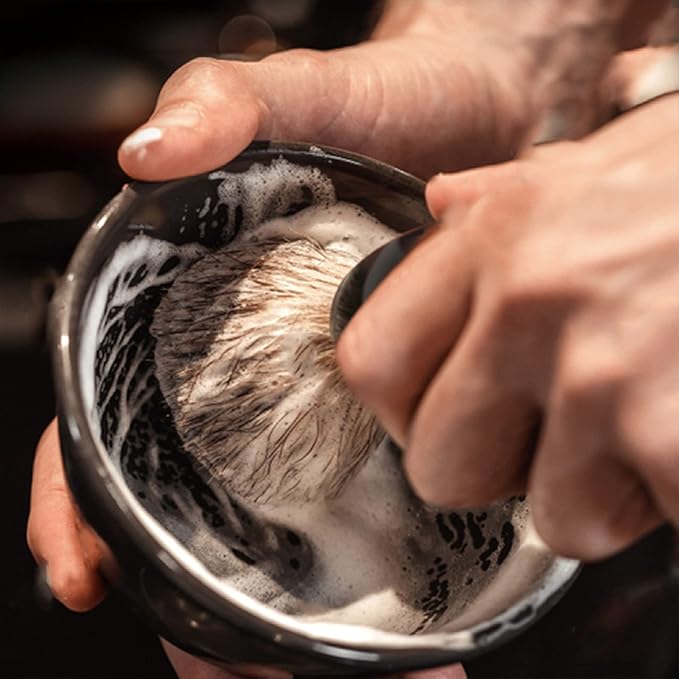Fan Wu Classic Shaving Brush for Men – Pure Badger Hair Bristles, Premium Black Resin Handle, Rich Lather for Wet Shaving with Soap or Cream – Fits All Razor Types