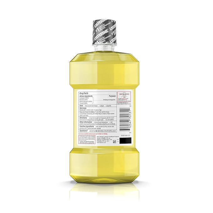 Listerine Original Oral Care Antiseptic Mouthwash with Germ-Killing Formula to Fight Bad Breath, Plaque and Gingivitis, 500 mL