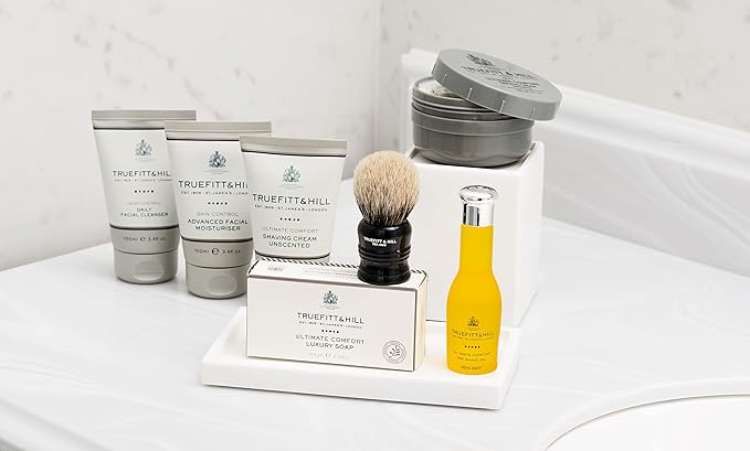 Truefitt & Hill Pre-shave Oil - Ultimate Comfort - Essential-Oil Based Ingredients that Moisturize, Heal, and Conditions Skin, Softens Hair Before Shave - 2 oz.