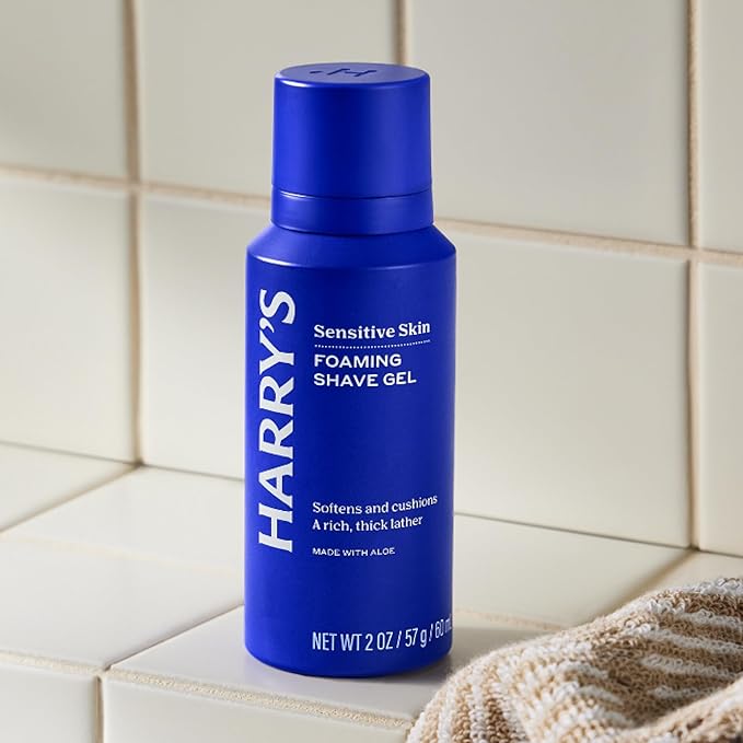 Harry's Original Shaving Kit for Men - Razor Handle, 5 Razor Blade Refills, Foaming Shave Gel, and Travel Blade Cover - Ocean Blue