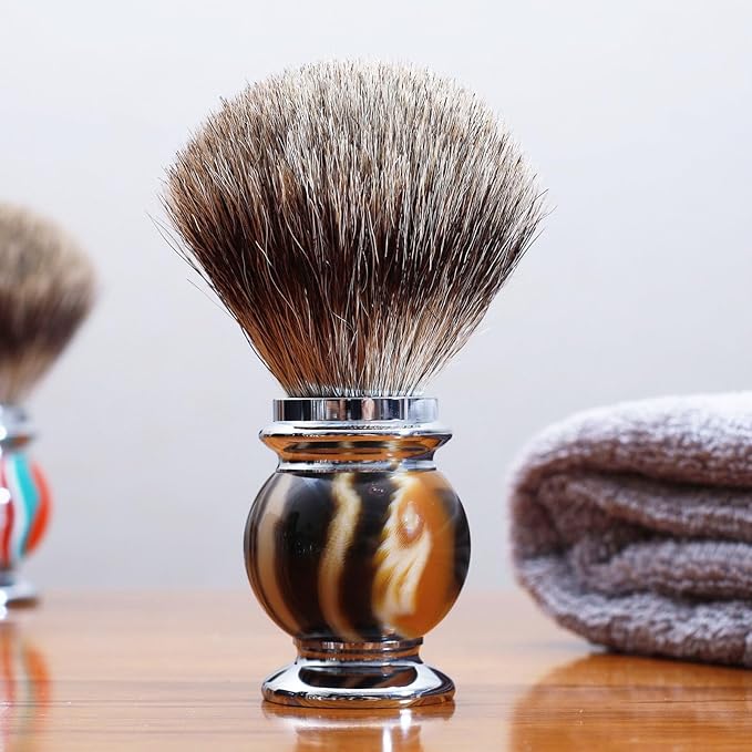 Professional Men's Shaving Brush Natural Pure Badger Hair Bristle Knot for Husband Father Brother Boyfriend Barber Grade Daily Grooming Tool Gift (Brown Brush)