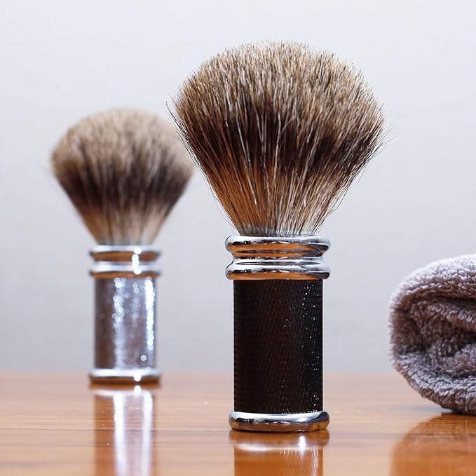 Professional Men's Shaving Brush Natural Pure Badger Hair Bristle Knot for Husband Father Brother Boyfriend Barber Grade Daily Grooming Tool Gift (Black Brush)