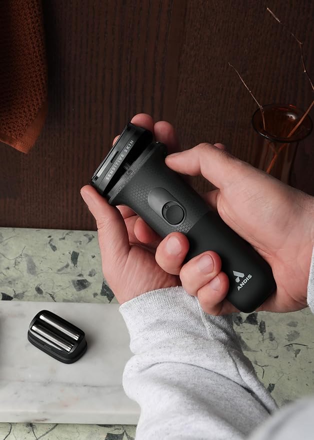 Andis 17480 Inform Lithium-Ion Electric Foil Shaver with Sensitive Skin Foil Head, Rechargeable, 10,000 SPM, Includes Blade Brush, Black