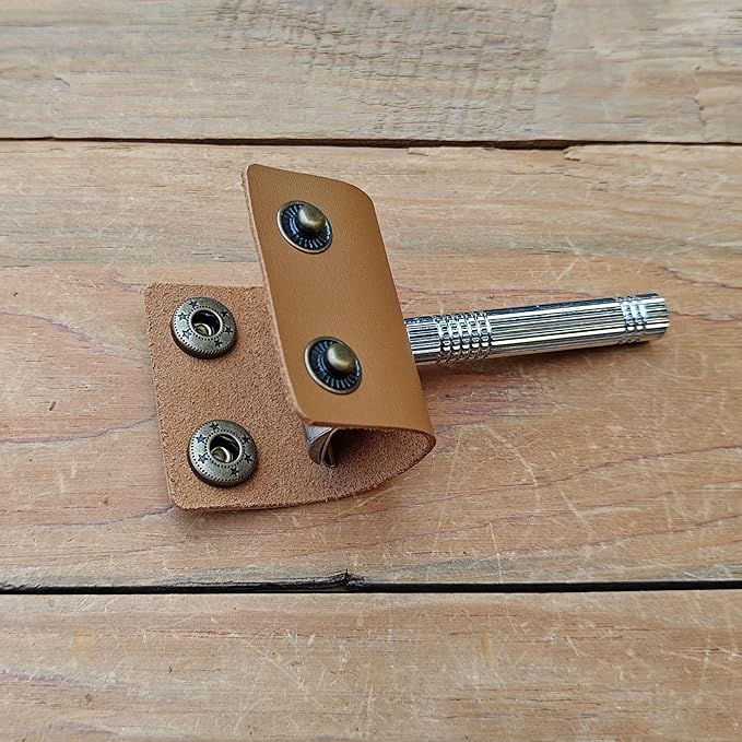 Handmade leather Double Satety Edge Razor Head Protective Sheath For men, Leather Shaving Travel Cover Fits Most Safety Razors (Yellow)