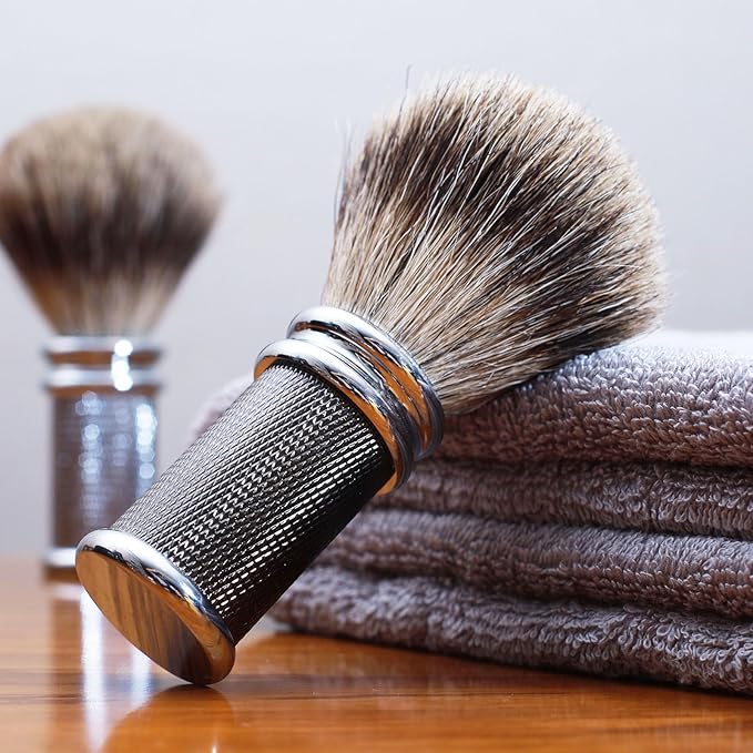 Professional Men's Shaving Brush Natural Pure Badger Hair Bristle Knot for Husband Father Brother Boyfriend Barber Grade Daily Grooming Tool Gift (Black Brush)
