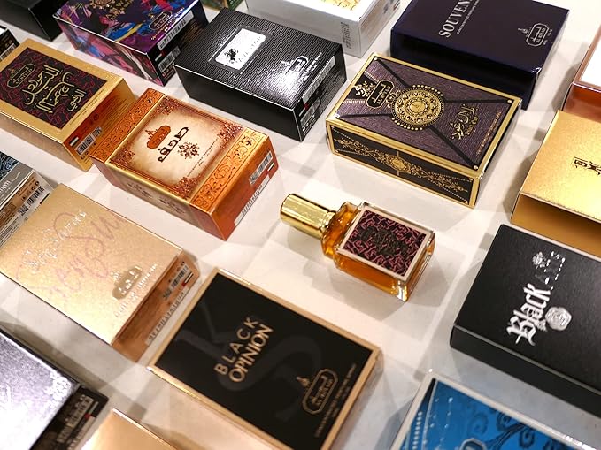Maison d'Orient 222 SEXY Inspired by Carolina's 212 (Women), 1.1 oz (30 mL) Eau De Parfum Spray. A fragrance that will leave a lasting impression.