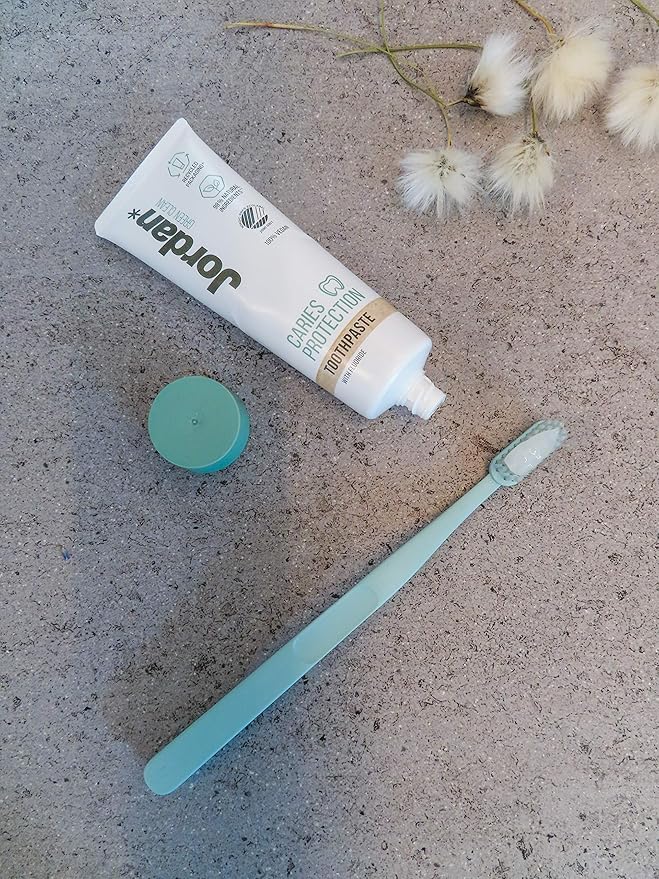 Jordan | Green Clean Sustainable Toothbrush | Award Winning Eco-Friendly Scandinavian Design | Soft Bristle Adult Toothbrush x 4 Units + Baby
