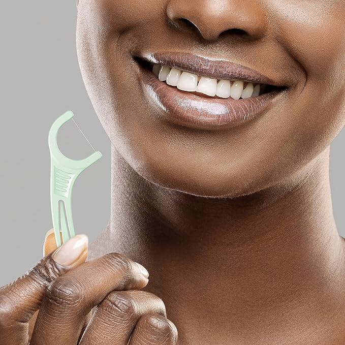 Plackers Micro Mint Dental Floss Picks, Made with Super TufFloss®, Protected Fold Away Pick, Easy to Use, Cool Mint, Green, Individually Wrapped, 500 Count