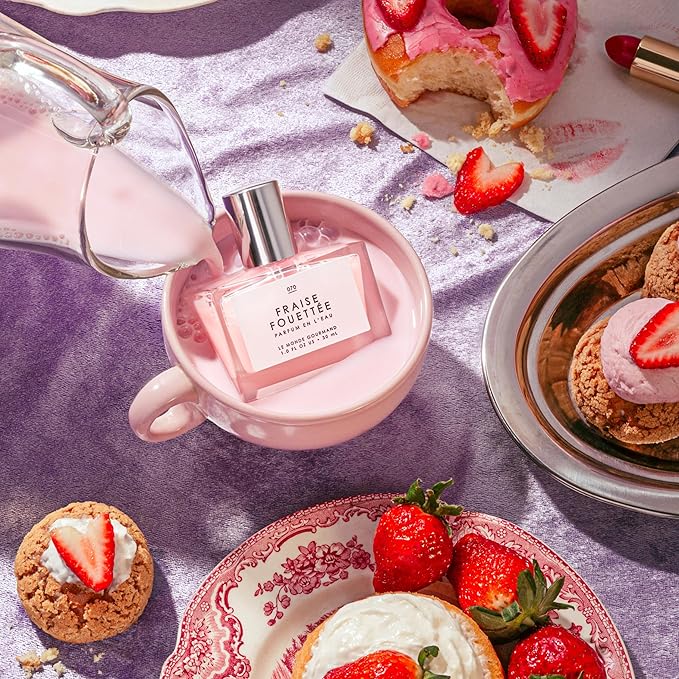 Le Monde Gourmand Fraise Fouettée Spray Eau de Parfum - Vanilla, Strawberry, Sugar Perfume Notes -1 fl oz (30 ml)