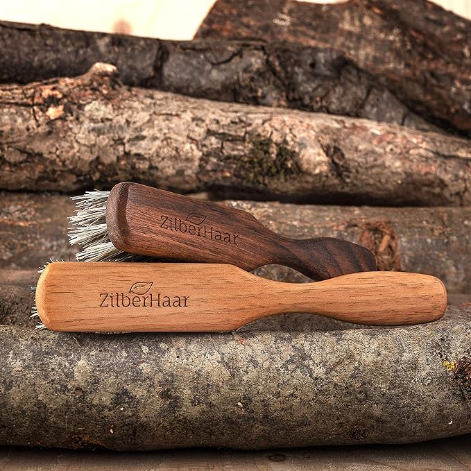 ZilberHaar Vegan Beard Brush - Stiff Bristles - Oiled Walnut and Mexican Tampico bristles - Animal-Free Beard Grooming Product - Made in Europe